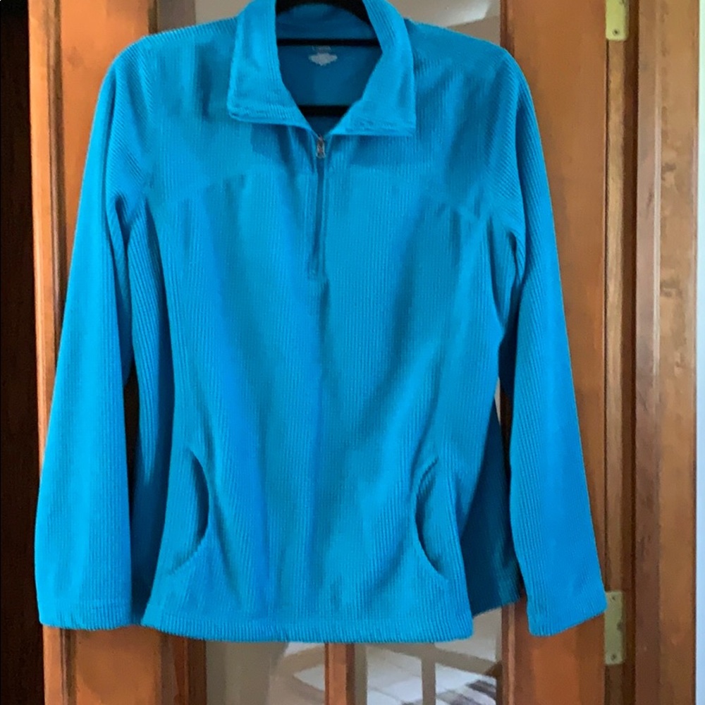 Women’s pullover jacket